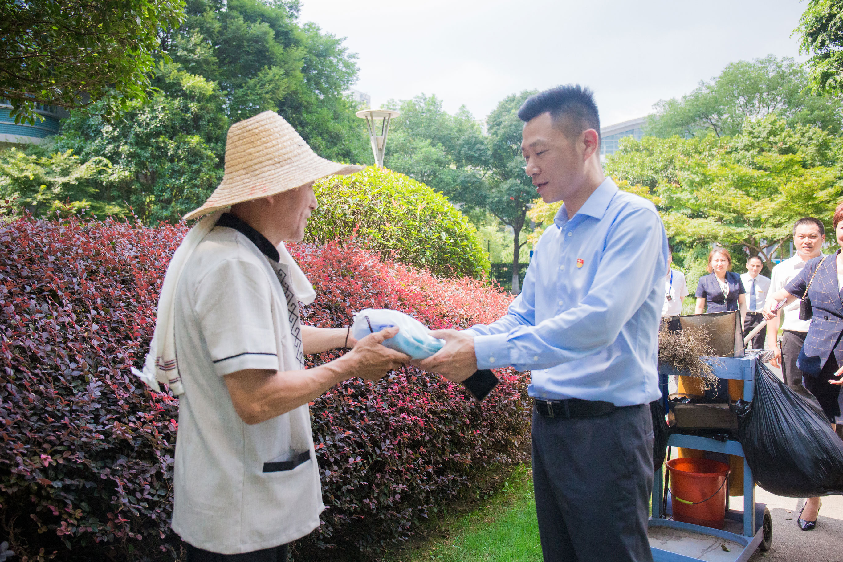 清涼慰藉至 致敬堅守人|他們，與熱浪為伍，只為讓心安居